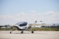 垂直起降电动飞机Air One首飞成