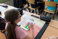 学英语、编程谁重要？广州中