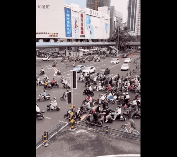45分钟仅一次人工干预 马斯克直播特斯拉自动驾驶 网友：来亚洲试试